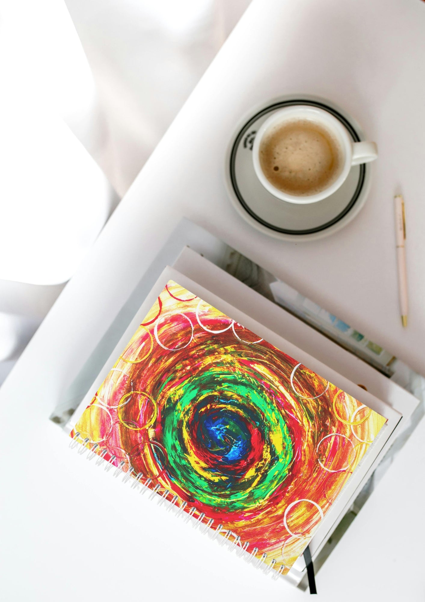 Cadeau pour les maîtresses d’école – Offrez un carnet d’art abstrait colorée à la maîtresse, un geste d’appréciation pour son travail acharné. 