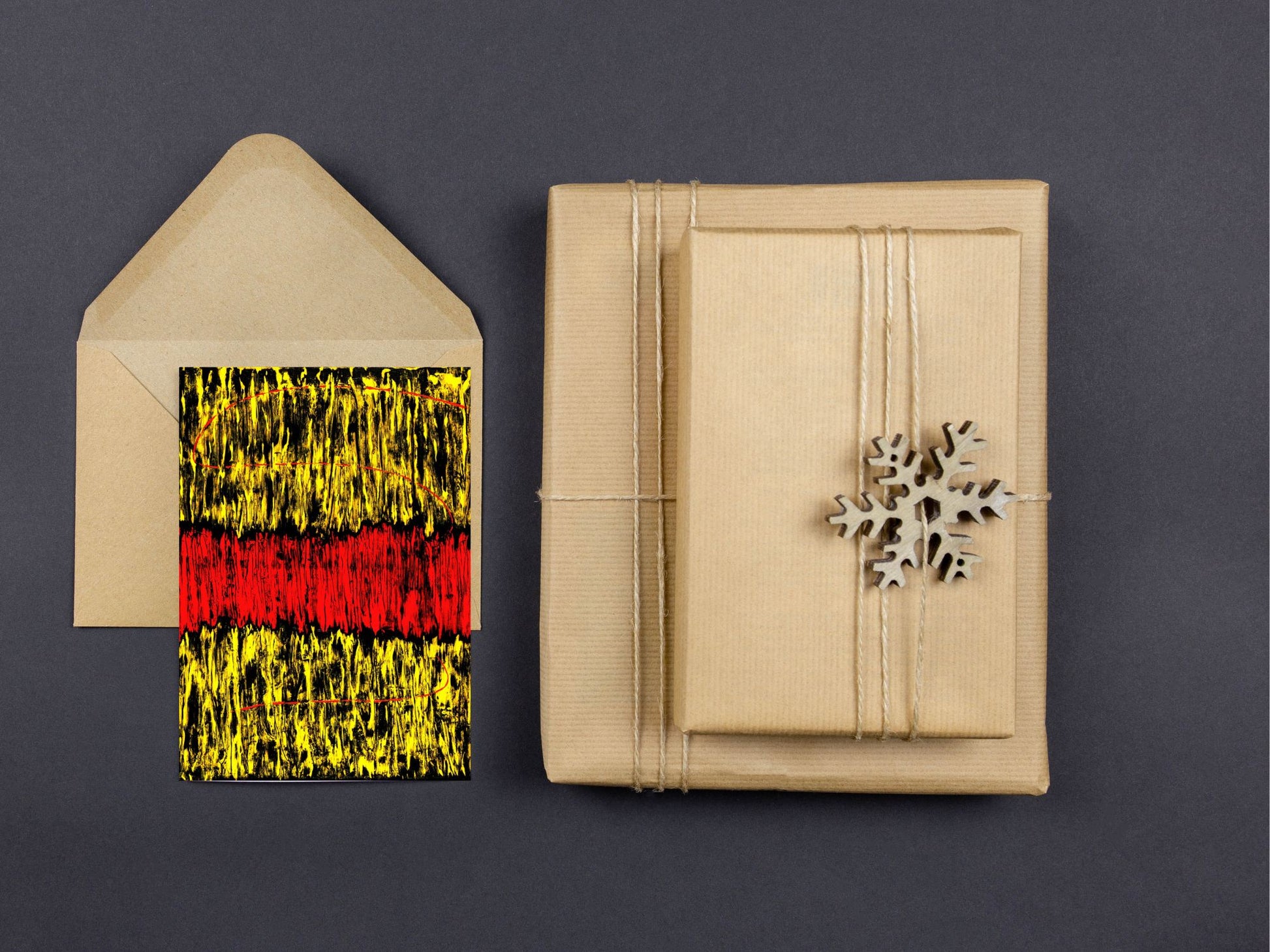 Carte recto simple avec peinture abstraite en rouge vif pour les vœux de Noël.
